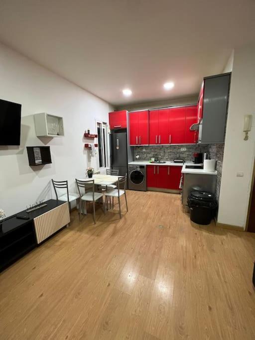 Apartamento En El Centro De Madrid - Atocha Appartement Buitenkant foto